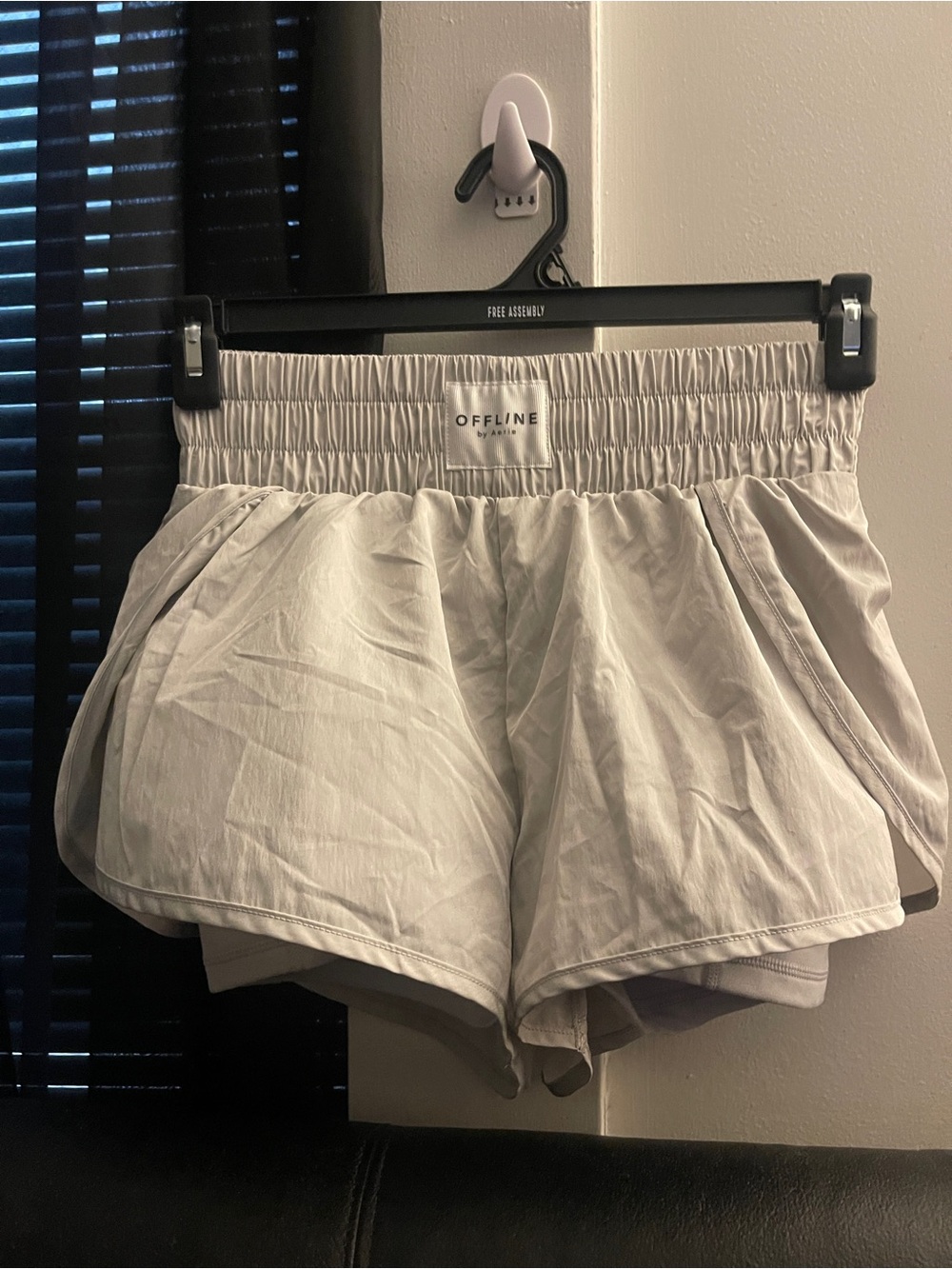 Offline by Aerie Women's Gray Athletic Elastic-Waist Active Shorts Sz Small NWT - Picture 8 of 12